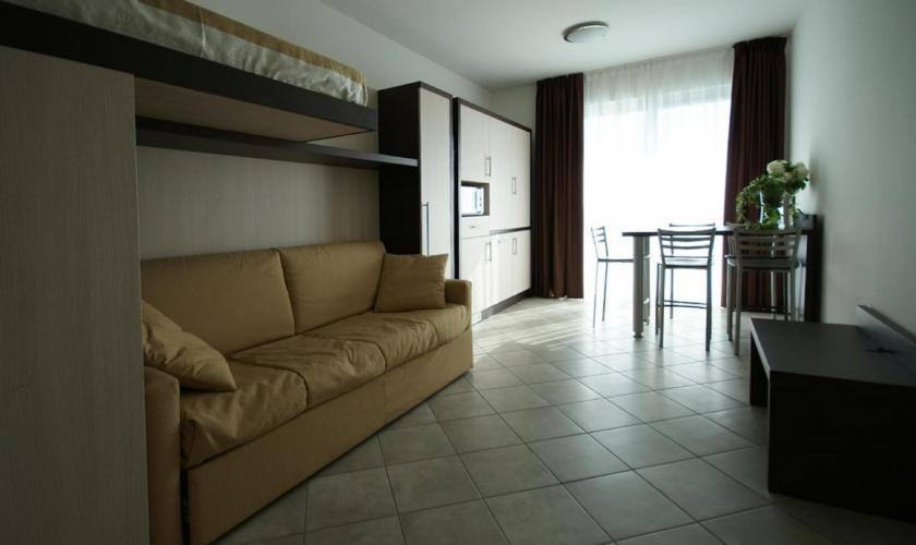 EASY SALOTTO-APP. 2880