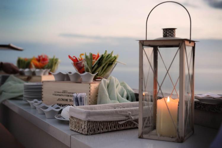 H.KRISS FINGER FOOD3