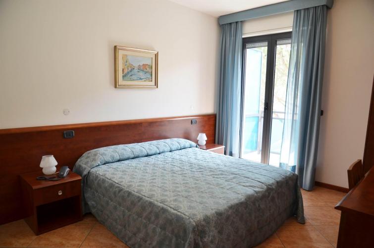 CLASSIC E CLASSIC SINGLE