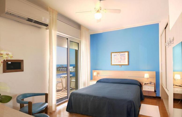 La Brezza camera2.jpg