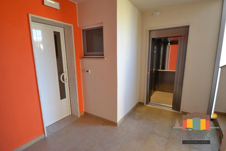 Al Parco 2 - ascensore - Immobiliare Al Parco - ca