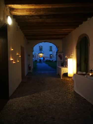 97cb052b-7f69-4040-98e1-c9fd256d7233