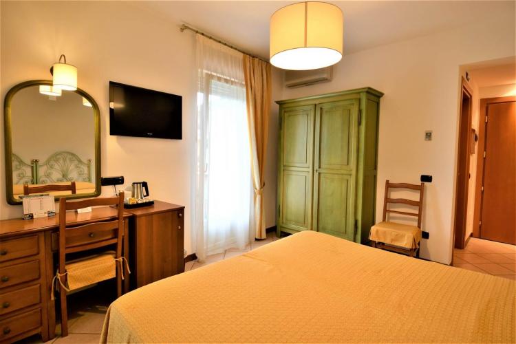 BISESTI Camera Comfort con balcone