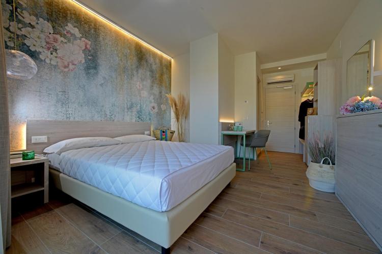 3F6B23F2-FC07-41BE-8397-28E94F964DB9