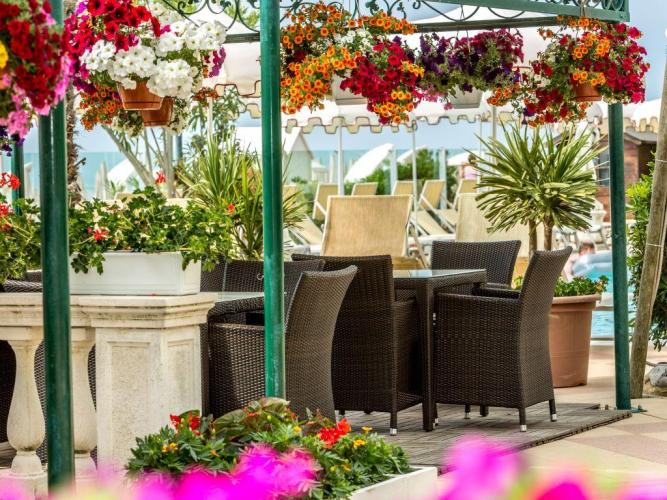 Hotel Luxor Cairo - 1024 x 768