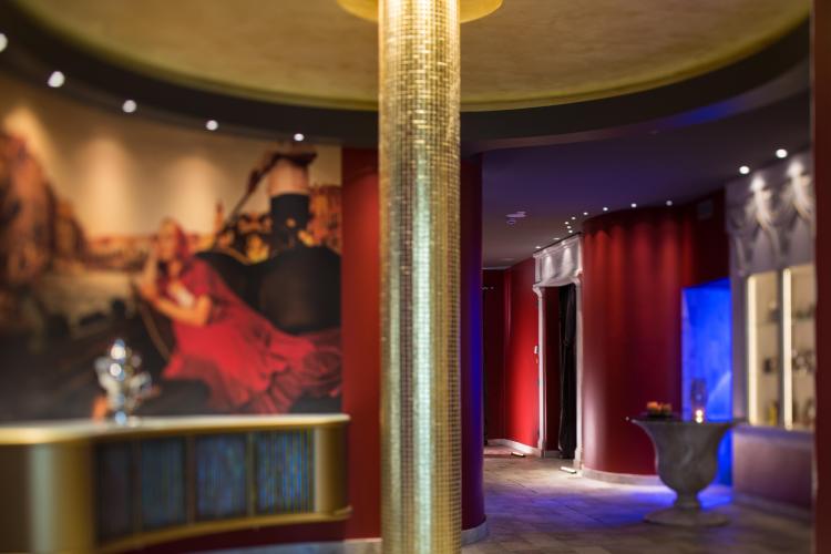 11 - AGH Venezia Spa