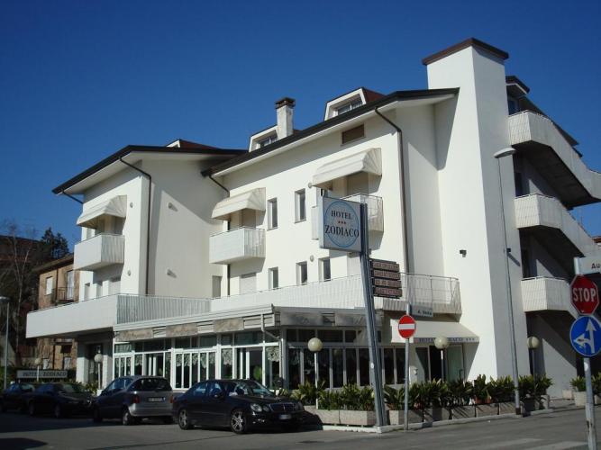 zodiaco foto esterni