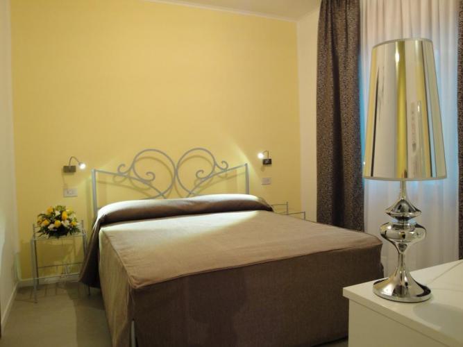 Grottamare camera.jpg