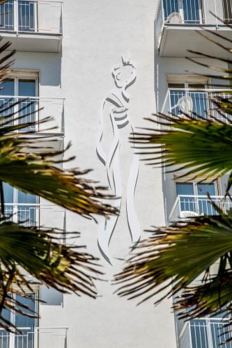 Hotel Sayonara - Logo