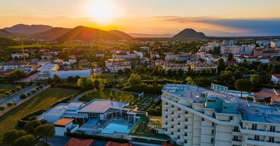 107377691_4107628689279643_3373985197020432524_n