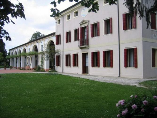 VILLA TODESCO