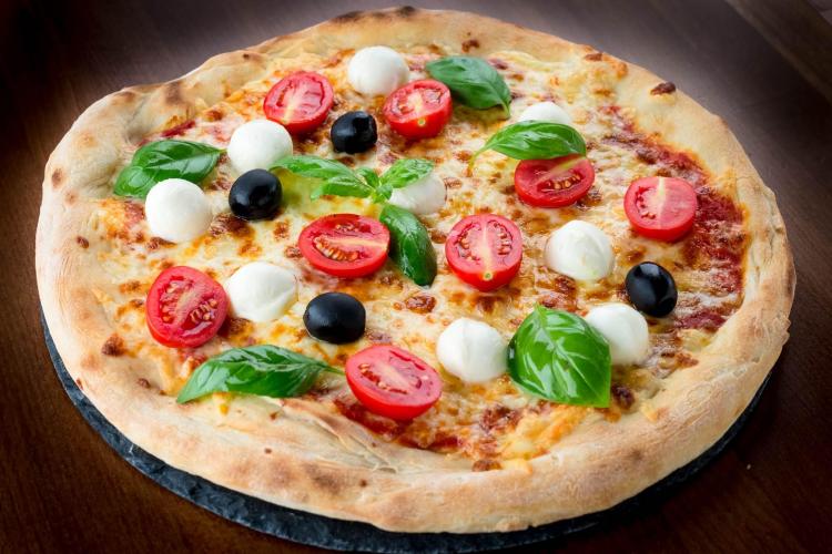 delicious-pizza-PJ7WABF