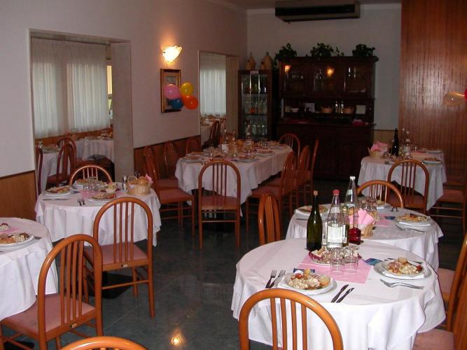 Aquila sala pranzo