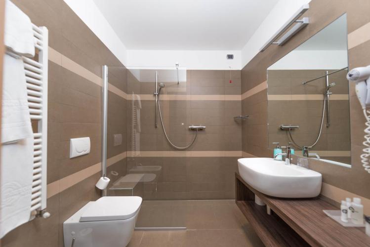 BAGNO FAM MONTE - EXCLUSIVE - SUITE