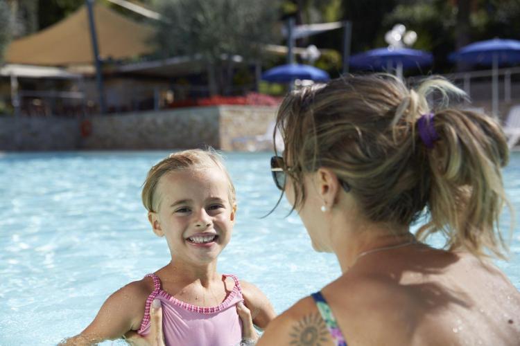 20180930_Majestic_M09_Pool_Adults_044x