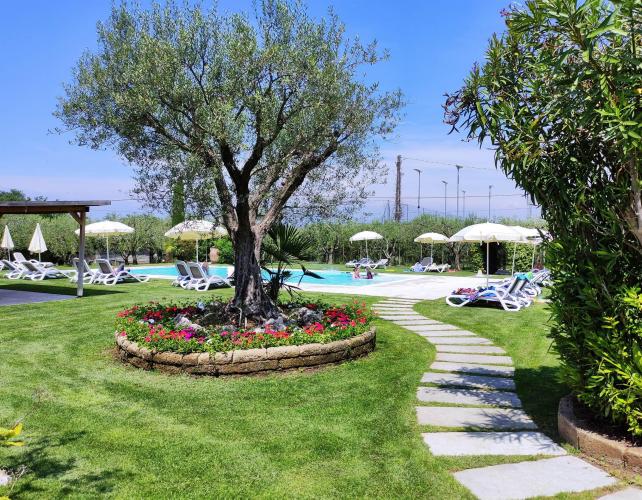 campingoasidelgarda-garden-pool