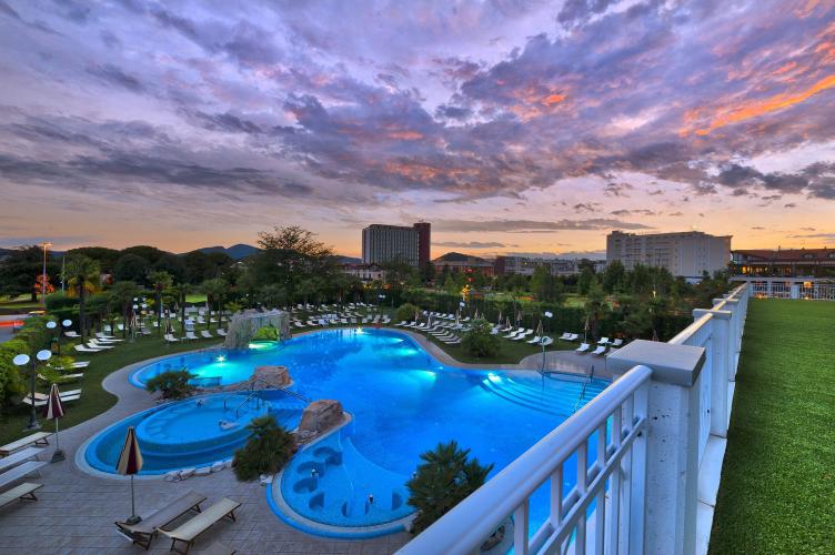 Panorama Esterno Piscina - Hotel All'Alba