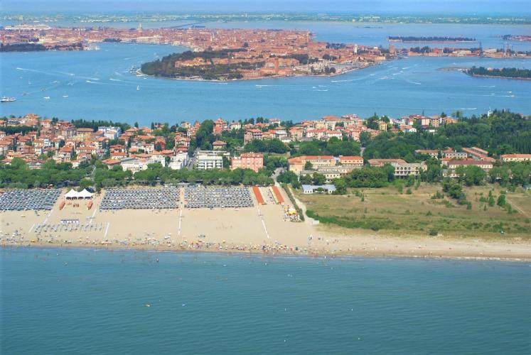 070701_aereaVe2000 schiarita