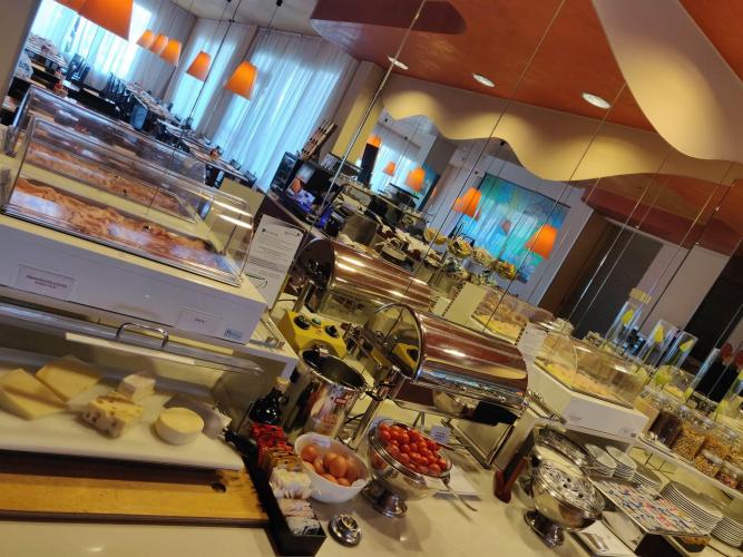 colazione buffet sx