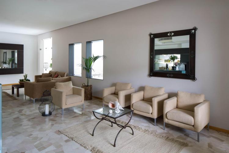 Harvey_ La Hall _ Lounge