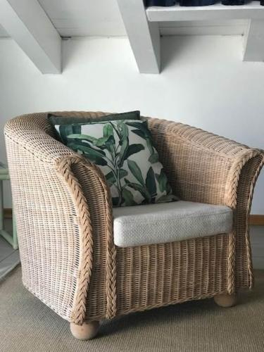 Harvey _ Attic Superior Mare _ Detail