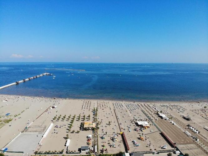 7e22b518-f703-4d76-b606-a5ac5cfd55ec