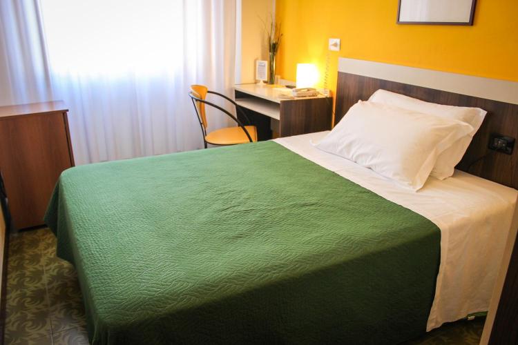 CAMERA SINGOLA ALBERGO CENTRALE