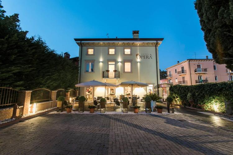 Hotel Operà