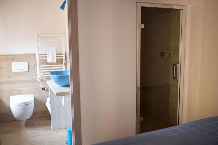 Blu - Overview bathroom & Turkish bath