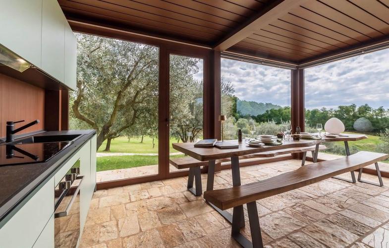 ivc332_kitchen_02-2048x1304-4096x2608