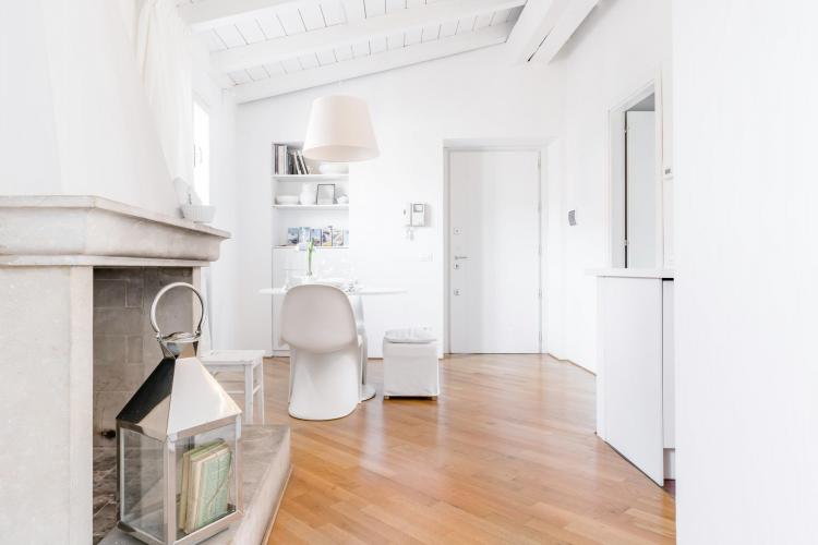 b66a170e-971a-4cba-8982-8c36e9e94589