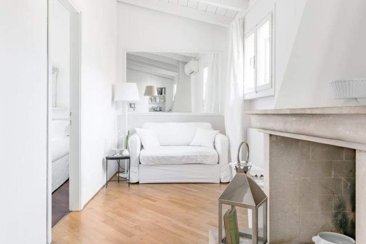 d022c96c-1abd-4aba-a63c-732fa8a5193f