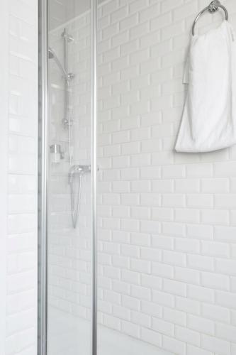 e8e0c795-1ee6-4b6d-8291-596eed971bb7