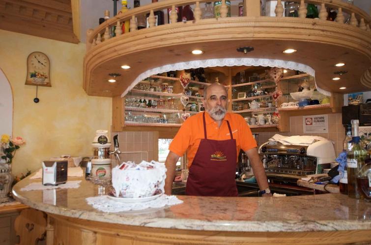 Hotel Aurora bar (6)