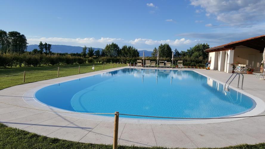Villa Ghislanzoni Curti_piscina