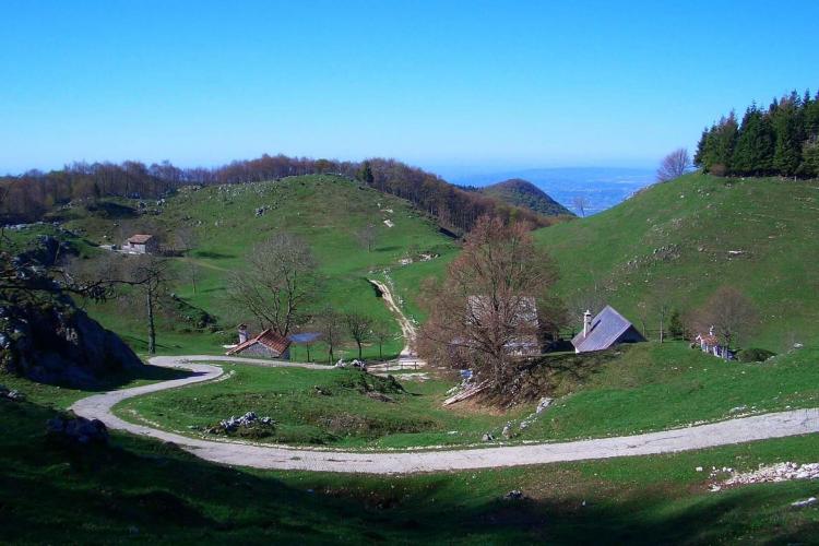 panoramica malga quierta primavera