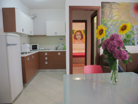 apt-14-bilocale-soggiorno-cucina-camera.png