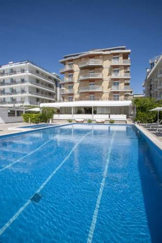 Imperial Palace facciata