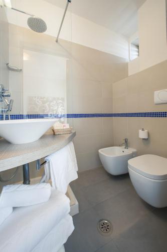 13 bagno 11 fronte mare