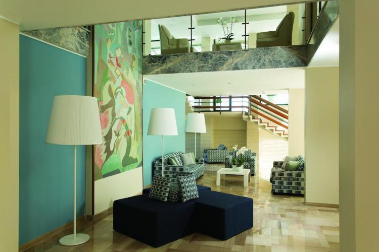 Las Vegas living1.jpg