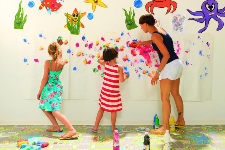 Las Vegas kids area.jpg