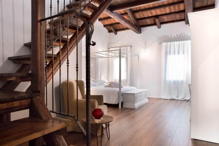 Camera_4_Canapa_IMG_0471_Native