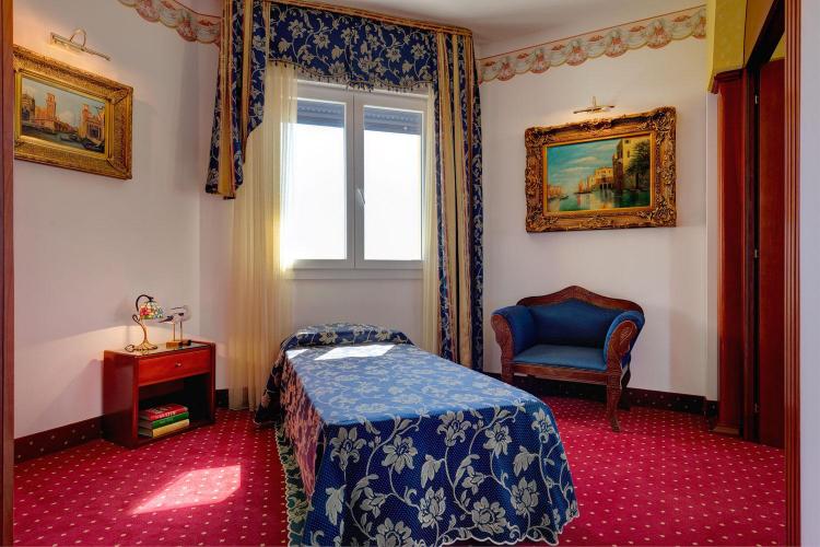 NAPOLEON20-0416-ph-stefano-pinci