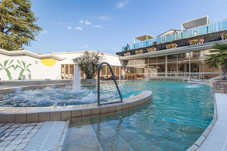 Hotel_Patria_piscine_4