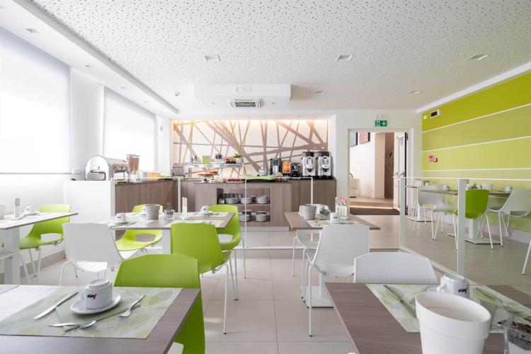 40-sala colazioni-iris hotel