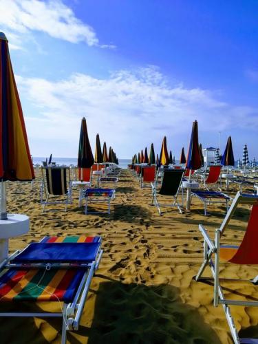 Colonna spiaggia riservata.jpg