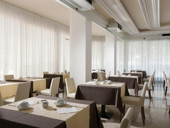 13 - Ristorante - Hotel Croce di Malta Jesolo