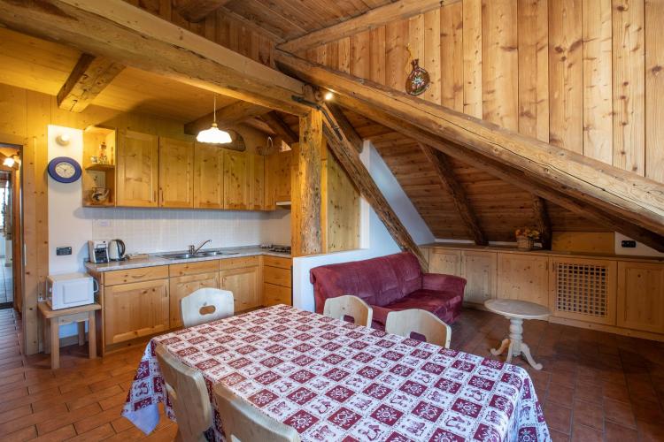 angolo cottura pranzo soggiorno