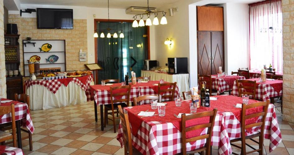 hotel-ristorante sala.jpg