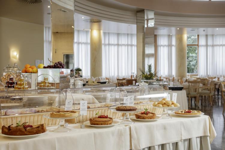 GALZIGNANO_Sprting_Rist_Terra_colazioni_LR